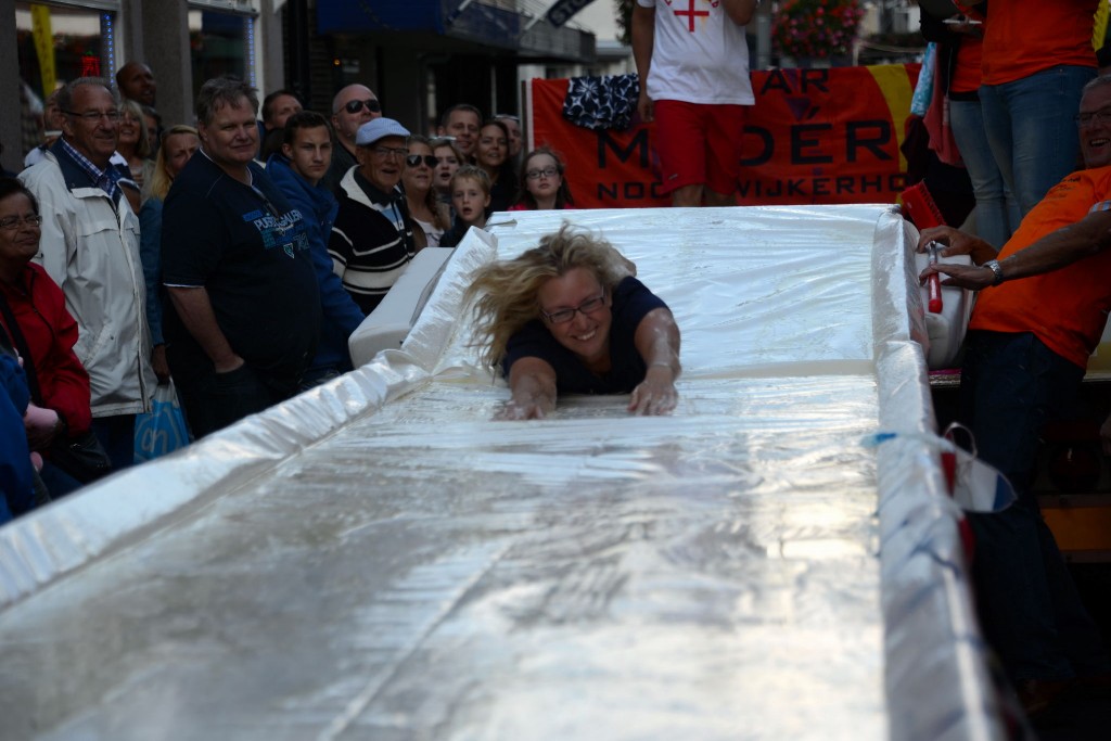 ../Images/Donderdag kermis 147.jpg